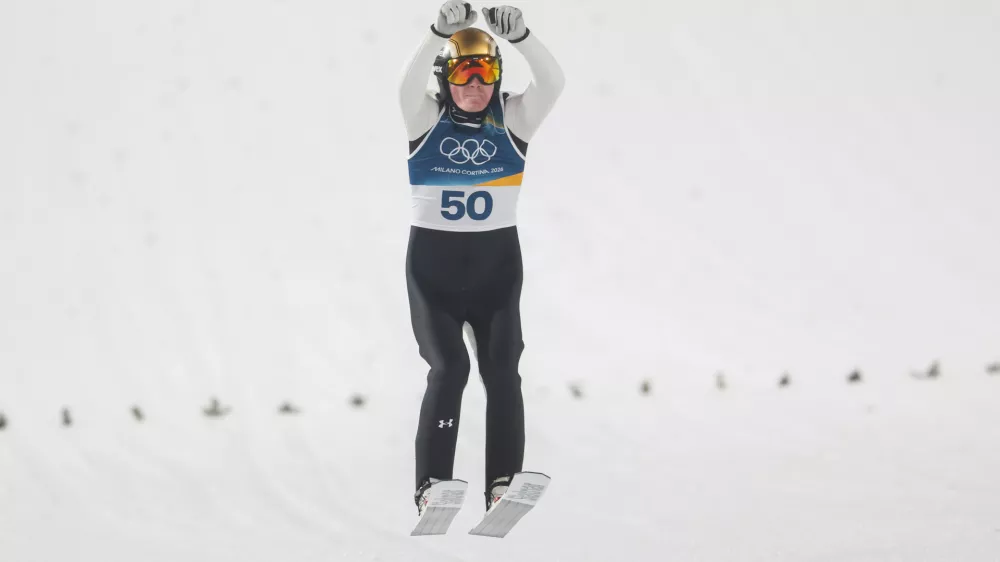 Italija, Predazzo.Zimske olimpijske igre 2026.Smucarski skoki, velika skakalnica, moski.Olimpijski prvak na veliki skakalnici Domen Prevc.