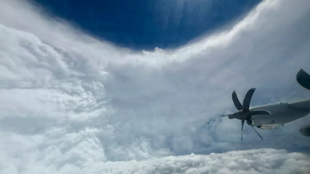 Polet z letalom v samo jedro nevihte. / Foto: Profimedia