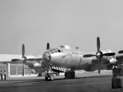 Letalo Lucky Lady II je bilo v zraku od 26. februarja do 2. marca. / Foto: Profimedia