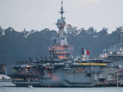 The French aircraft carrier Charles de Gaulle is seen at the former US naval base in Subic Bay, Zambales province, north of Manila on February 23, 2025. The aircraft carrier strike group, which includes a trio of destroyers, joined the Philippine Navy on February 21 for drills in the South China Sea that Manila said were aimed at enhancing "interoperability, communication, and defense capabilities".,Image: 967966197, License: Rights-managed, Restrictions:, Model Release: no