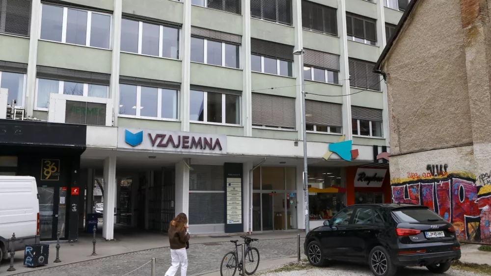 Tečaj delnice Vzajemne poskočil kar za 700 odstotkov