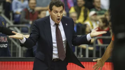 25 October 2019, Berlin: Basketball: Euroleague, Alba Berlin - ZSKA Moscow, main round, 4th matchday, Mercedes Benz Arena. Moscow's head coach Dimitris Itoudis stands gesticulating on the edge. Photo by: Andreas Gora/picture-alliance/dpa/AP Images