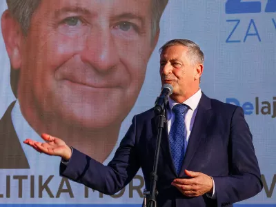 Ljubljana, Gostilna Livada.Konvencija stranke Karla Erjavca - Zaupanje, namenjena uradni predstavitvi kandidatov stranke za drzavnozborske volitve ter predstavitvi kljucnih poudarkov volilnega programa.Predsednik stranke Karl Erjavec.