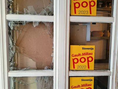 razbita vrata, huligani, restavracija Ba&scaron;čar&scaron;ija, po incidentu na Po&scaron;tni ulici, 7 Marca 2026