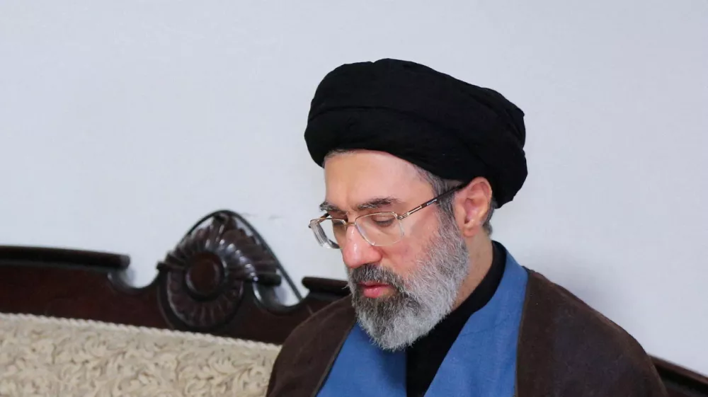 FILE PHOTO: Mojtaba Khamenei, the second son of Iran's Supreme Leader Ayatollah Ali Khamenei, visits Hezbollah's office in Tehran, Iran, October 1, 2024. Office of the Iranian Supreme Leader/WANA (West Asia News Agency)/Handout via REUTERS ATTENTION EDITORS - THIS PICTURE WAS PROVIDED BY A THIRD PARTY./File Photo