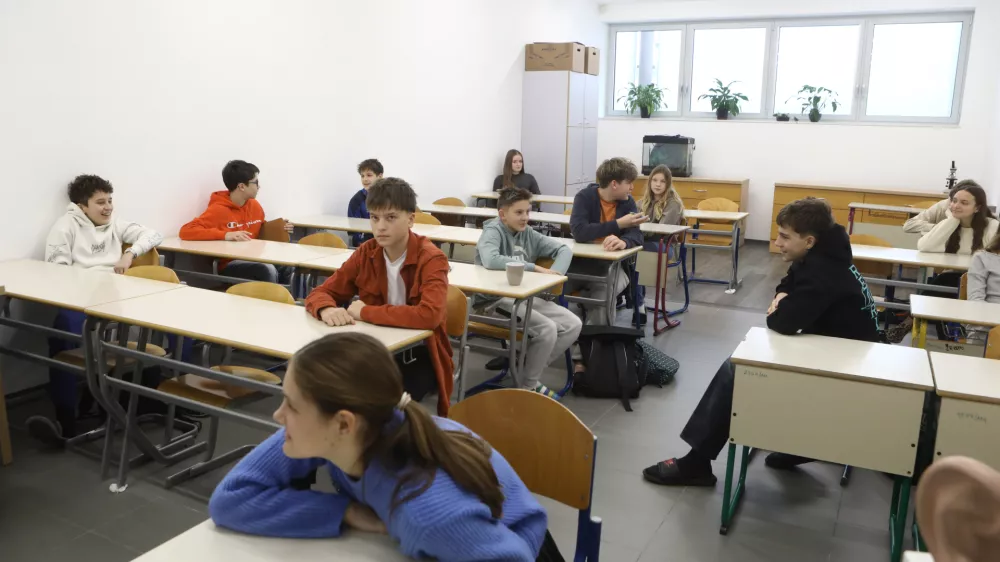 Namesto beležke kliki in tudi vrsta nev&scaron;ečnosti