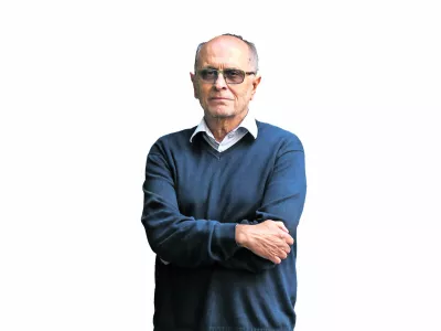 - 30.09.2021 - Ivan Lorenčič, nekdanji ravnatelj II. Gimnazije v Mariboru &ndash; novi kolumnist Dnevnik //FOTO: Luka Cjuha.------PSA !!ColorZA KOLUMNE MNENJAV MAPO PERMANENT !!!