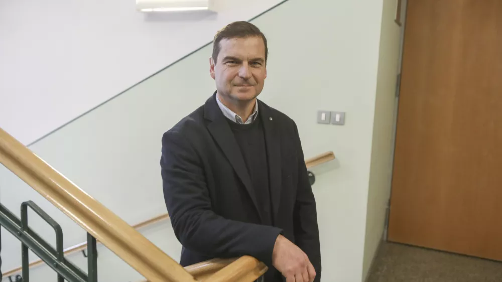 Dr. Jurij Kočar, ravnatelj.23.12.2024 - 110 let Gimazija moste - FOTO: LUKA CJUHA