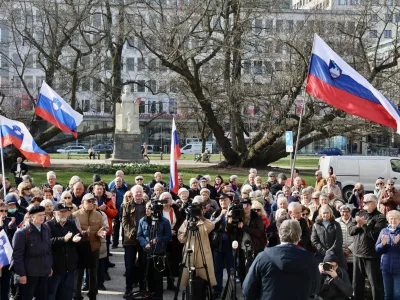 Sodba glede referenduma o pomoči pri samomoru predvidoma v 14 dneh