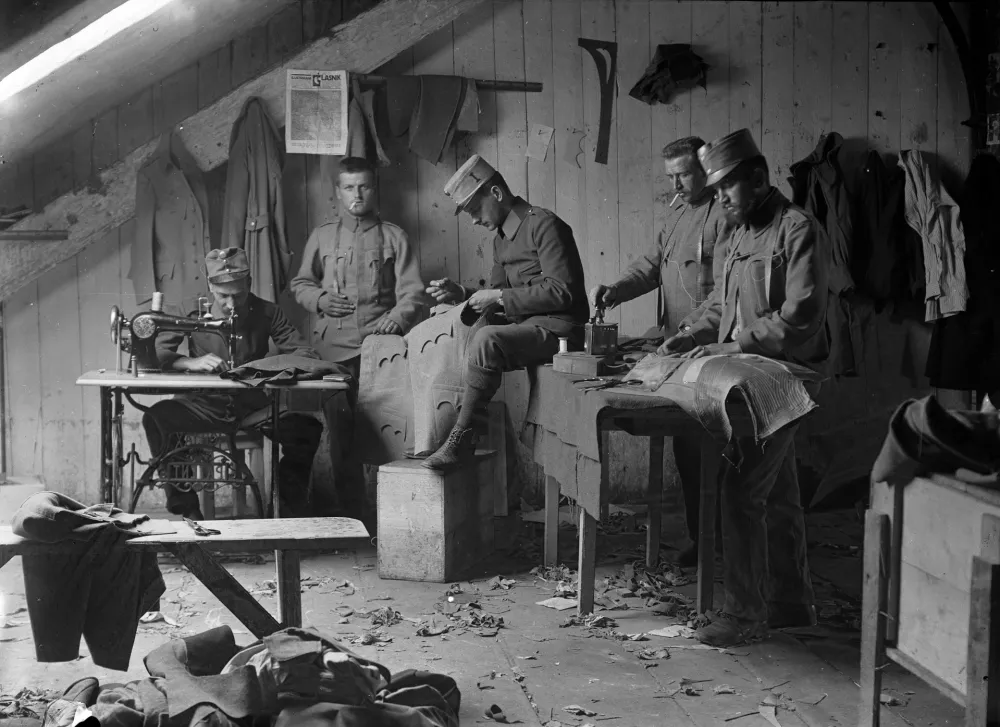 Pionir reportažne fotografije: Zgodbe Ljubljane izpred stotih let