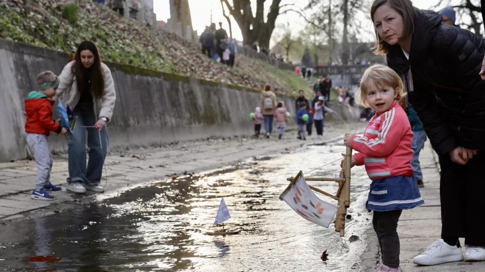 (VIDEO) Gregorčki napovedali prihod pomladi