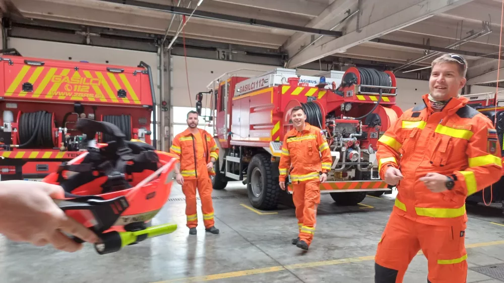 Javni zavod Zavod za gasilno in re&scaron;evalno službo Sežana, poklicna gasilska enota, Divača, Hrpelje-Kozina, Komen in Sežana, nočna imena, dnevna izmena / Foto: Nata&scaron;a Bucik Ozebek