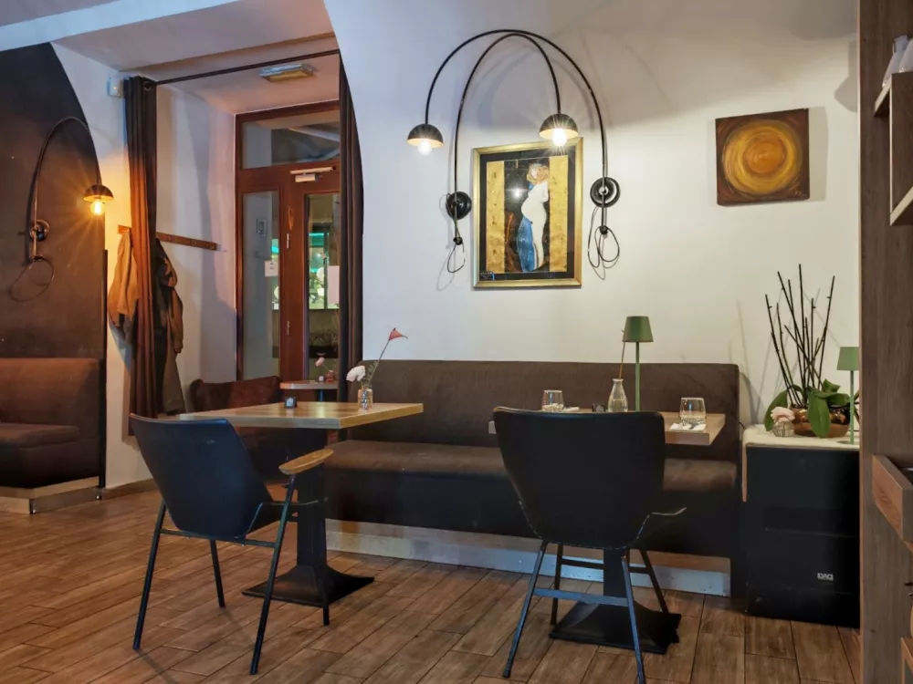 Bistro in kavarna Nana