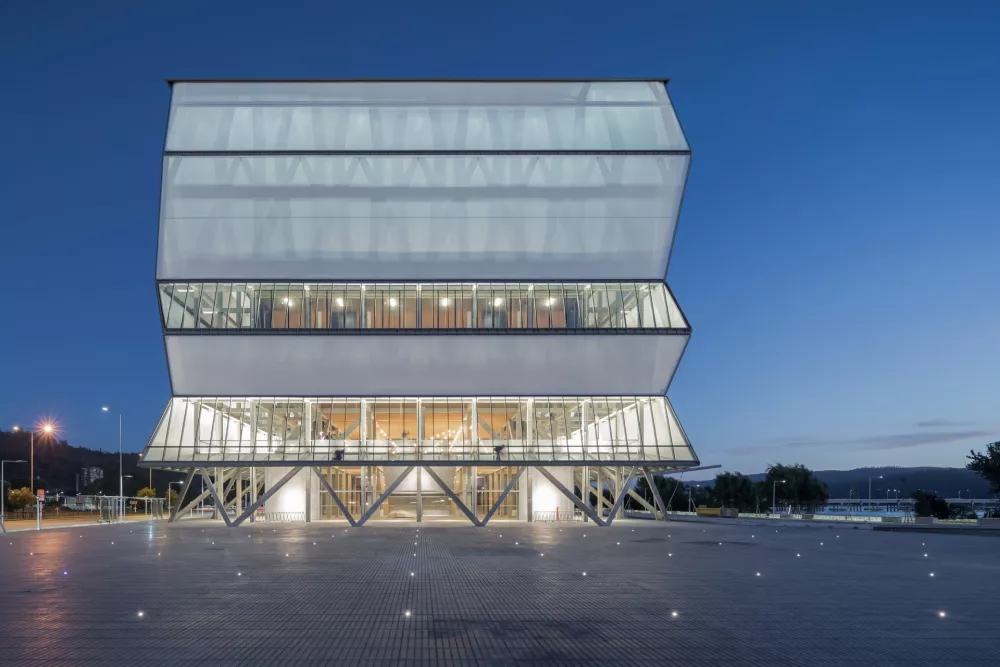Teatro Regional del Biob&iacute;o, photo courtesy of Iwan Baan
