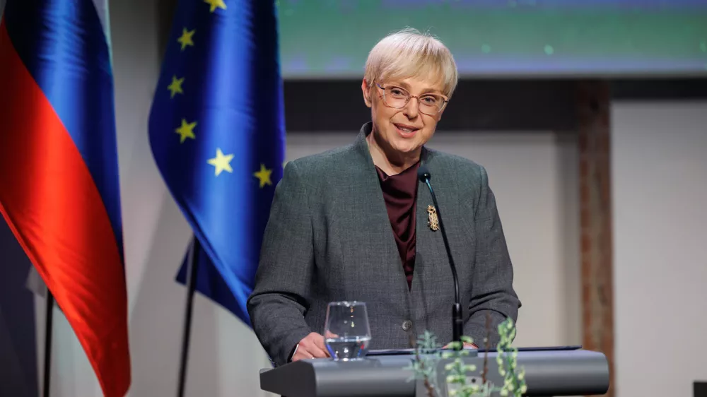 Ljubljana, Ljubljanski grad.Slovesnost ob 20-letnici Informacijskega pooblascenca.Predsednica republike Natasa Pirc Musar.