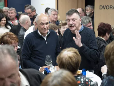 Janez Jan&scaron;aPeter VerličVOLITVE 202628.02.2026 Pogovorni večer v organizaciji SDS Koalicija z volivci - Kulutrni dom GrosupljeFOTO: Nik Erik Neubauer