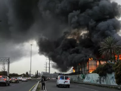 Fire ignited at the impact site following an Iranian missile strike, amid the U.S.-Israeli conflict with Iran, in central Israel March 13, 2026. REUTERS/Gideon Markowicz ISRAEL OUT. NO COMMERCIAL OR EDITORIAL SALES IN ISRAEL