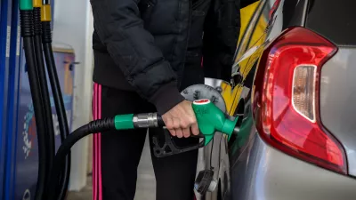 France, Toulouse, 2026-03-10. A person fills up their car with fuel at a petrol station in Toulouse, where prices have skyrocketed due to the conflict in Iran. France, Toulouse, 2026-03-10. Une personne fait le plein de carburant de sa voiture dans une station de Toulouse ou les prix se sont envoles en raison du conflit en Iran.