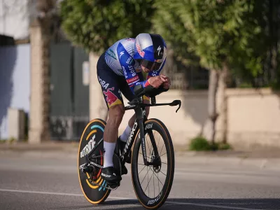 Slovenia's Roglic Primoz competes during an individual time trial, of the Tirreno-Adriatico cycling race in Lido di Camaiore, Italy, Monday, March 9, 2026. (Martco Alpozzi/LaPresse via AP)