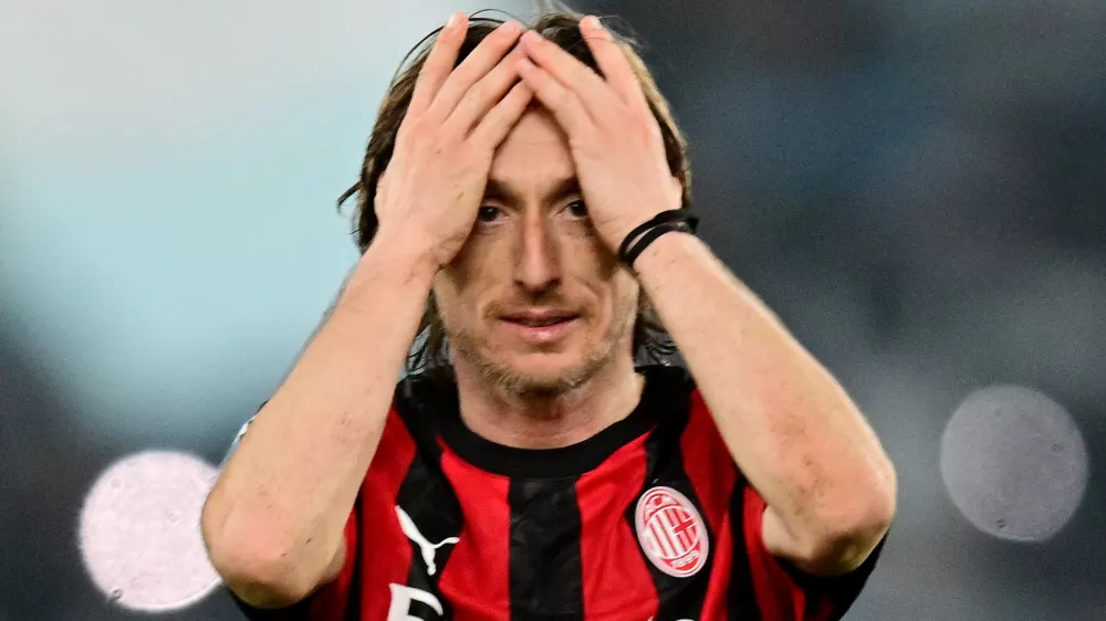 Soccer Football - Serie A - Lazio v AC Milan - Stadio Olimpico, Rome, Italy - March 15, 2026 AC Milan's Luka Modric looks dejected after the match REUTERS/Daniele Mascolo
