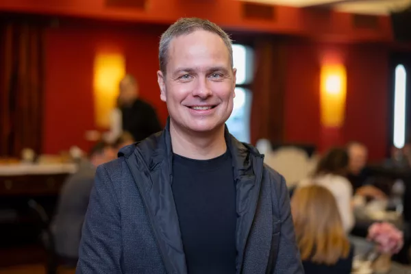 Peter Ribarič Planet GV