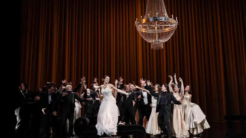 Junakinja, a zelo preprosta ženska