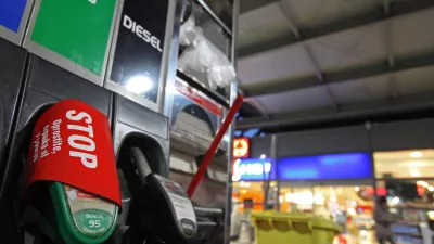 PETROL bencinski servis - črpalka - diesel- podražitev bencina - cene goriv na bencinskih črpalkah bistveno vi&scaron;je//FOTO: Luka Cjuha