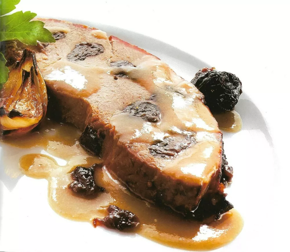 polnjena svinjina / Foto: Dzs