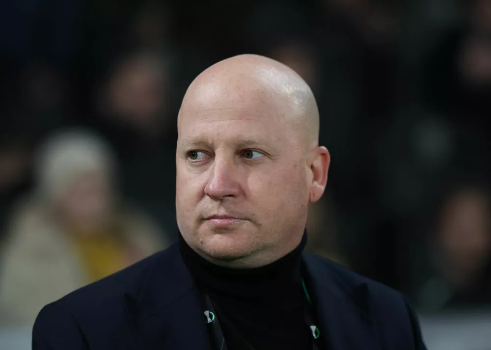 Soccer Football - UEFA Conference League - Round of 16 - Second Leg - AEK Athens v Celje - AEK Arena, Athens, Greece - March 19, 2026 AEK Athens coach Marko Nikolic before the match REUTERS/Alkis Konstantinidis