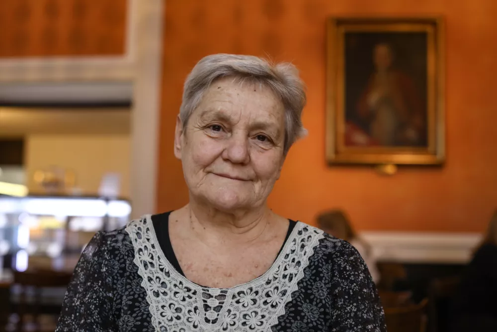 Sonja Lokar, članica slovenske delegacije, ki je januarja 1990 protestno zapustila zadnji kongres Zveze komunistov Jugoslavije v Beogradu. - 21.01.2020 &ndash; Muzej novej&scaron;e zgodovine Slovenije - razstava 30 LET EVROPA ZDAJ! Koraki samostojnost in demokracijo: odhod slovenske delegacije 22. januarja 1990, ko je slovenska delegacija zapustila 14. izredni kongres Zveze komunistov Jugoslavije (ZKJ) v Beogradu. //FOTO: Luka Cjuha / Foto: Luka Cjuha