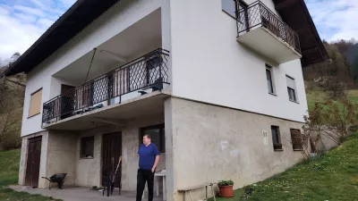 Najnovej&scaron;i, drugi leto&scaron;nji umor, se je zgodil v vasi Strensko pri Rimskih Toplicah, ko je sin svoji mami zadal smrtne udarce s sekiro. Foto Mojca Marot / Foto: Mojca Marot