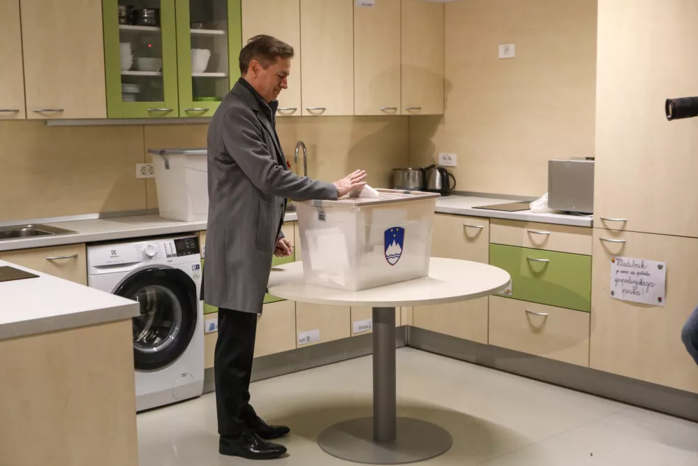 Predsednik vlade Robert Golob22.3.2026 - volitve v državni zbor 2026 - parlamentarne volitve 2026 - voli&scaron;čeFoto: Luka Cjuha