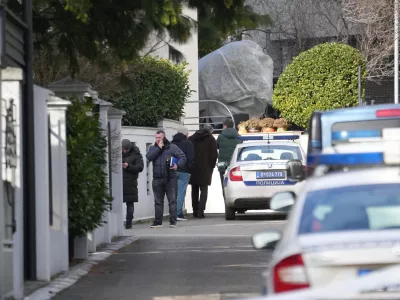 Bomba, Zdravko Čolić, Dedinje, Beograd. Foto: Pixsell
