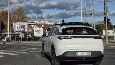 03.11.2025. Zagreb - Testno vozilo tvrtke PROJECT 3 MOBILITY ovih dana vozi ulicama Novog Zagreba u autonomnom rezimu voznje. Projekt predstavlja jedan od prvih koraka prema uvodjenju ROBO taxija u Hrvatskoj. Iza tvrtke PROJECT 3 MOBILITY stoji poznati inovator i poduzetnik Mate Rimac, a cilj projekta je razviti napredni sustav autonomnog javnog prijevoza Photo: Pixsell/PIXSELL