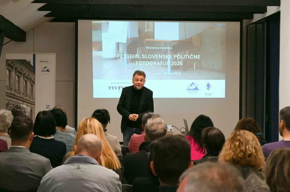 Jan&scaron;a s starej&scaron;ima oboževalkama, Logar z violončelom, Resnica na konju