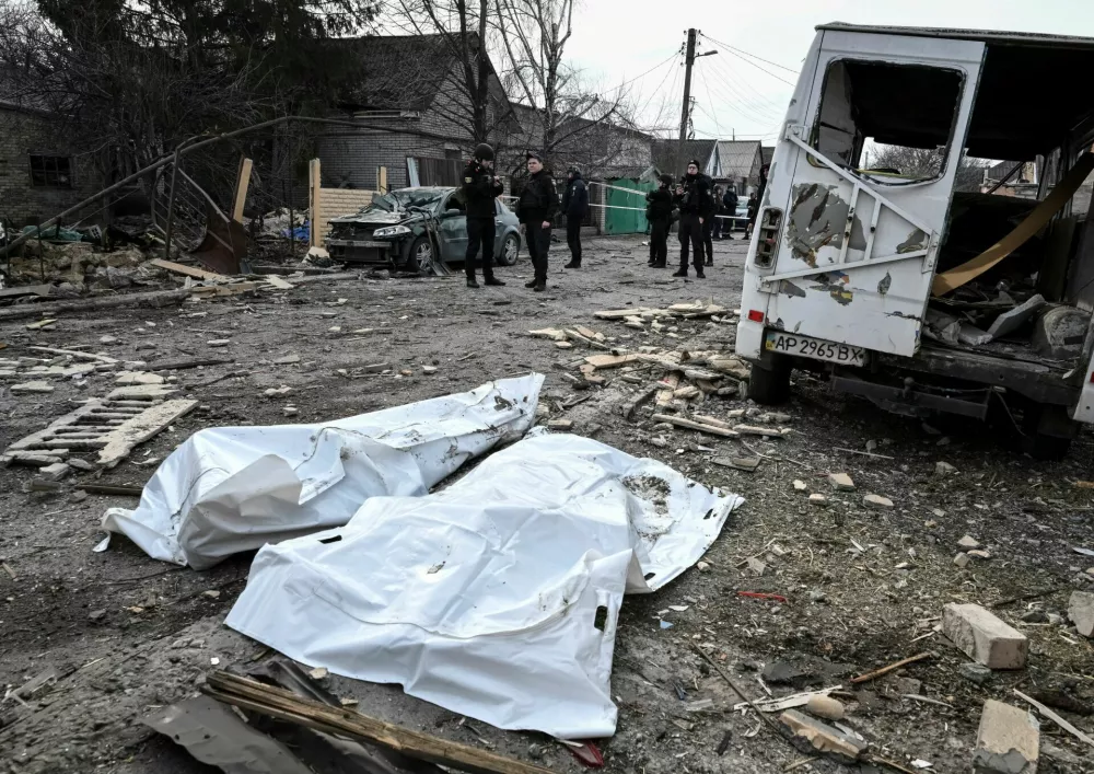 FILE PHOTO: Bags with bodies of persons found under debris of a building which was hit during Russian drone strikes, amid Russia's attack on Ukraine, in Zaporizhzhia, Ukraine March 21, 2026. REUTERS/Stringer/File Photo