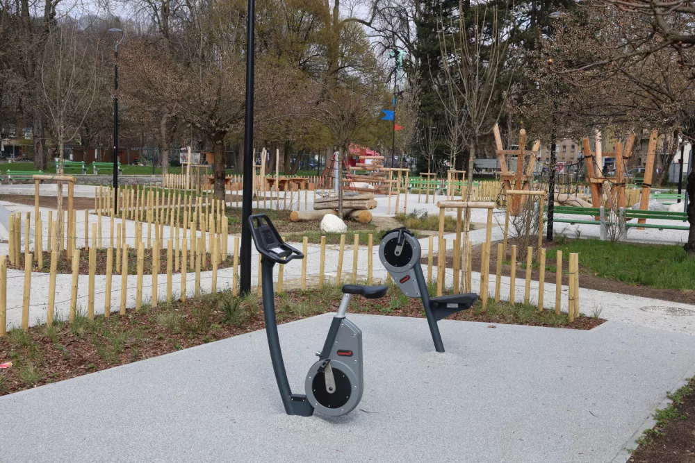 1,8 milijona evrov za počasno obnovo parka