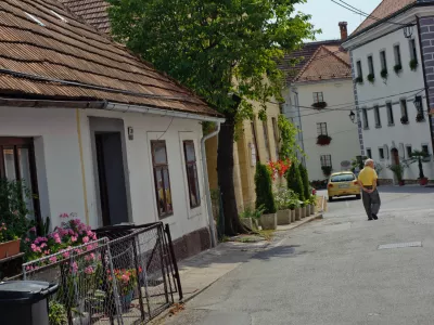 - ilustrativna fotografijaMetlika, Bela krajina//FOTO: Tomaž Zajel&scaron;nik