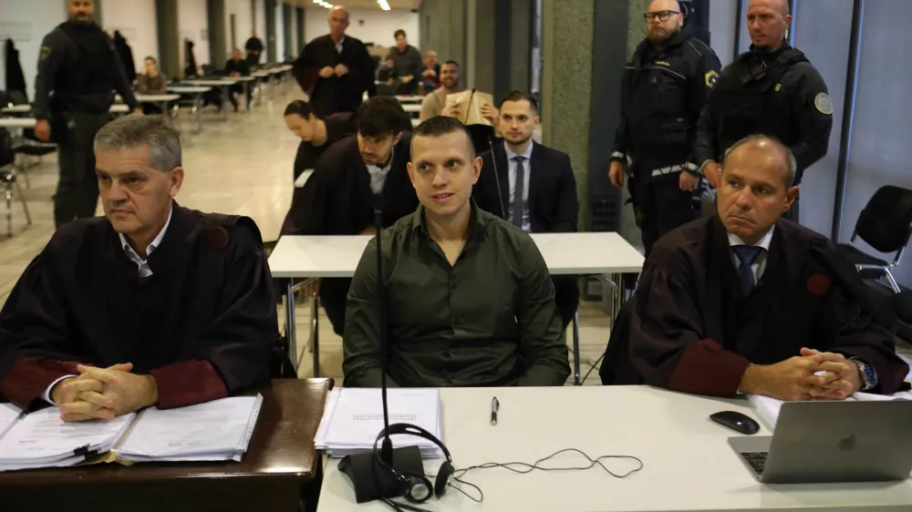 Obrazložitev sodbe: Zakaj so bili trije obsojeni na 72 let zapora, trije pa opro&scaron;čeni