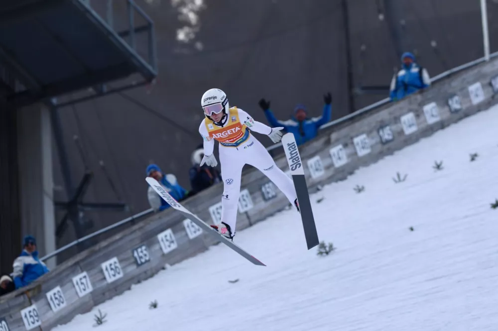 Po zmagi Domna Prevca je &scaron;ov s svetovnim rekordom ukradla sestra Nika