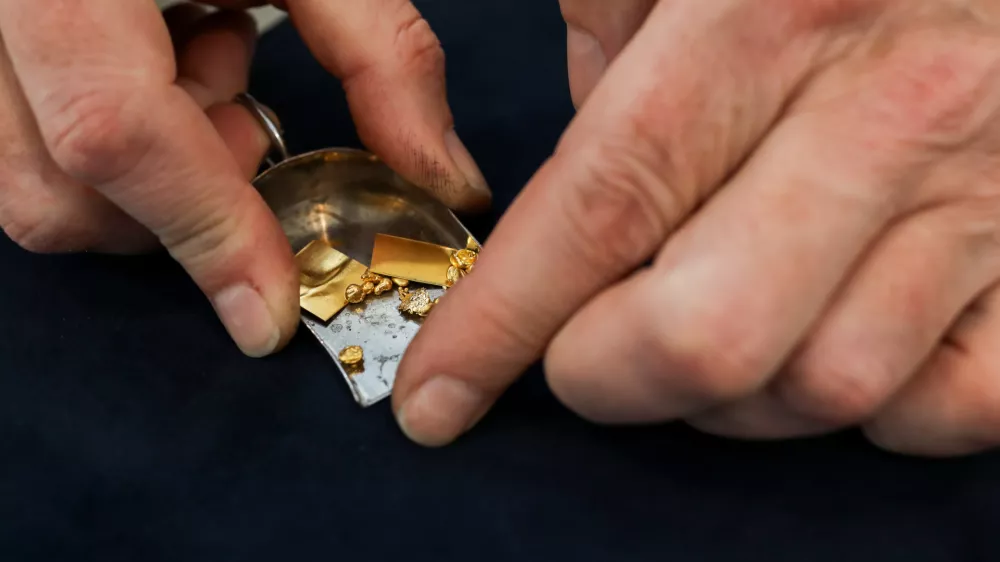 - izdelava nakita,- čisto zlato,- 27.03.2026. - Reportaža o izdelovanju nakita v Rog Labu za nakit. Juvelirij, Juvelirnica usatnoviteljev: Sandre Vidmar, Petra Dragoliča, Kristine Drnov&scaron;ek.//FOTO: Bojan Velikonja / Foto: Bojan Velikonja