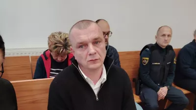 Dmytri Dobniuk je na sodišču močno obžaloval tragično prometno nesrečo, v kateri je umrlo pet njegovih rojakinj in se opravičil njihovim svojcem. F Mojca Marot 