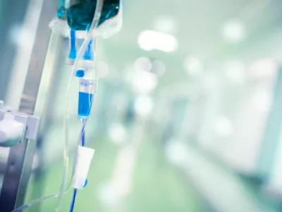 Infuzija v bolni&scaron;nici. 