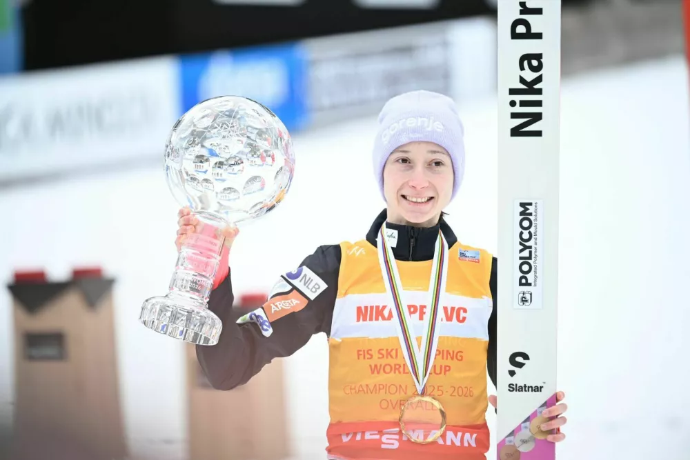 Nika Prevc, veliki kristalni globus, Planica 2026. Foto: Nik Erik Neubauer