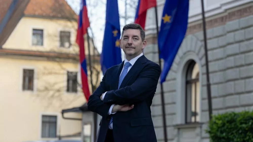 Ale&scaron; Musar, soprog predsednice države