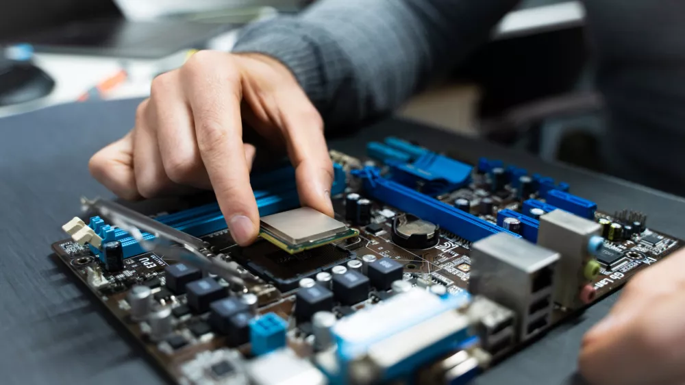 Skoraj v vsakem vezju je nekaj dragocenega, toda količine so majhne. / Foto: Istock