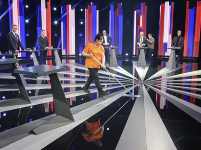 Vladimir Prebilič, Anže Logar, Matjaž Han, Miha Kordi&scaron;, Robert Golob, Luka Mesec- 19.02.2026 - Prvo soočenje predsednikov strank na RTV SLO - parlamentarne volitve 2026//FOTO: Jaka Gasar