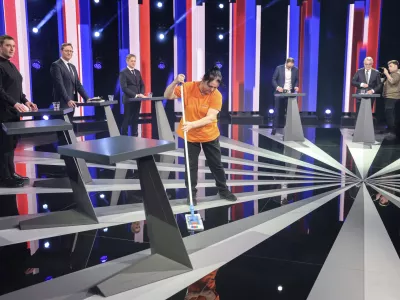Vladimir Prebilič, Anže Logar, Matjaž Han, Miha Kordi&scaron;, Robert Golob, Luka Mesec- 19.02.2026 - Prvo soočenje predsednikov strank na RTV SLO - parlamentarne volitve 2026//FOTO: Jaka Gasar