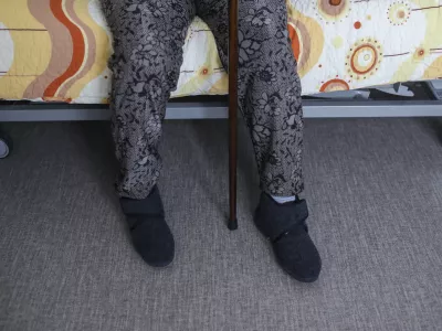 Preveč rok, premalo koordinacije: Zme&scaron;njava ob bolnikovi domači postelji