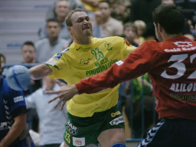 Edvard Kok&scaron;arov (23), vratar Alilovič Mirko (32), Celje PL: Ademar Leon, rokomet -liga prvakov, 6. krog: skupina B, // FOTO: Luka CjuhaOPOMBA: ZA OBJAVO V ČASOPISU DNEVNIK